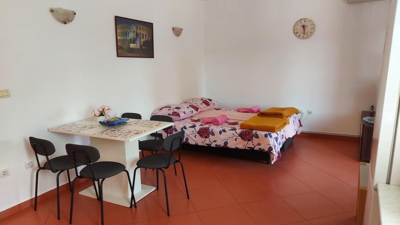 Apartmán Apartman Porat Pula Exteriér fotografie